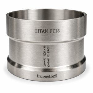 Titan-Inconel-Kombiadapter mit sichtbarer Kennzeichnung von Titan FT-15 und Inconel 625 sowie graviertem Materialübergang.